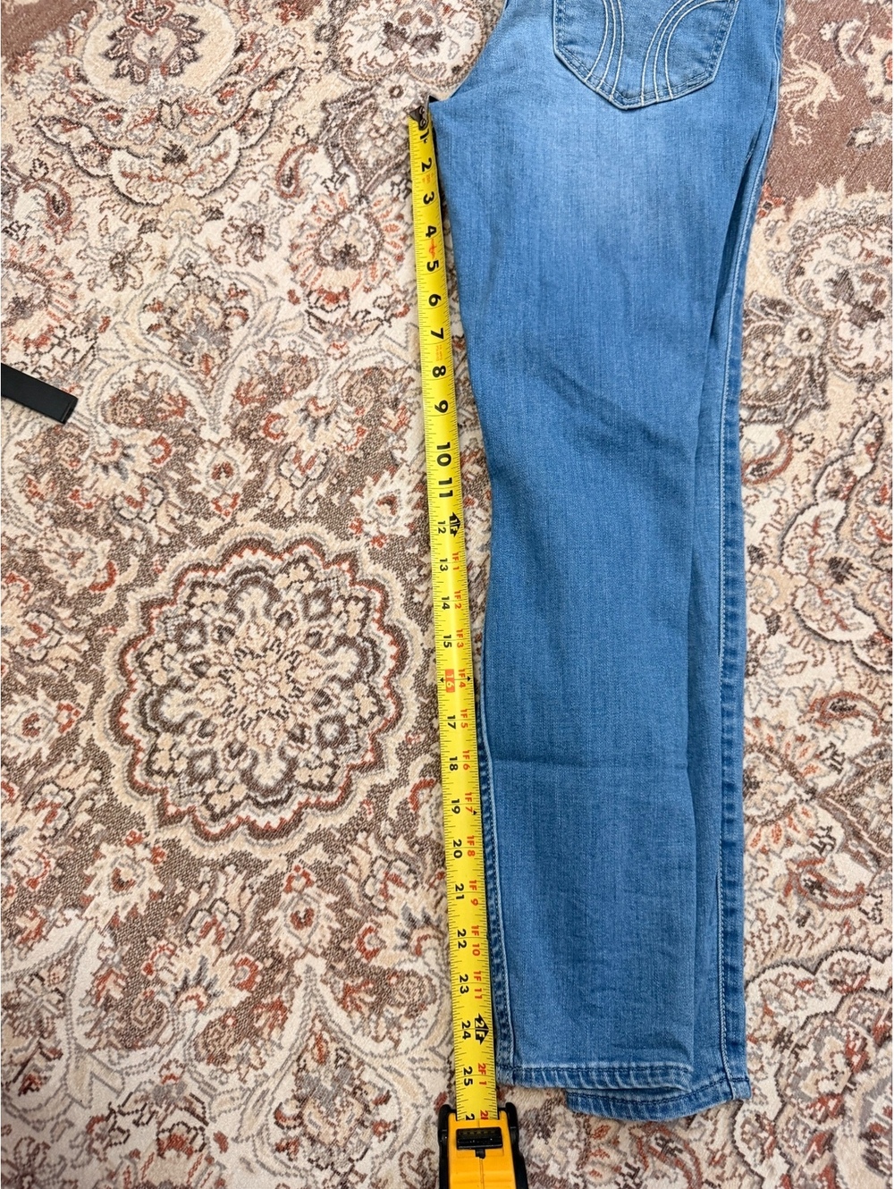 Hollister mid rose crop distressed skinny jeans - Picture 4 of 4